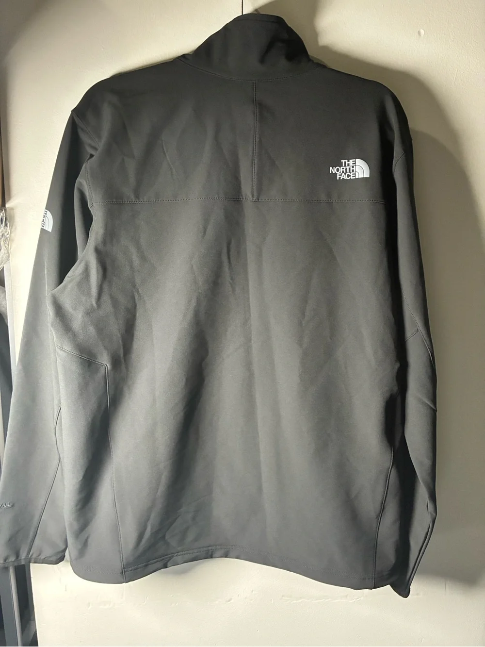 The North Face Game Box Black Softshell Jacket - Men Size Large